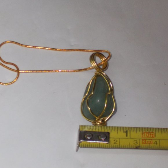 New gorgeous green wire wrapped stone necklace, hand made! - Picture 4 of 4